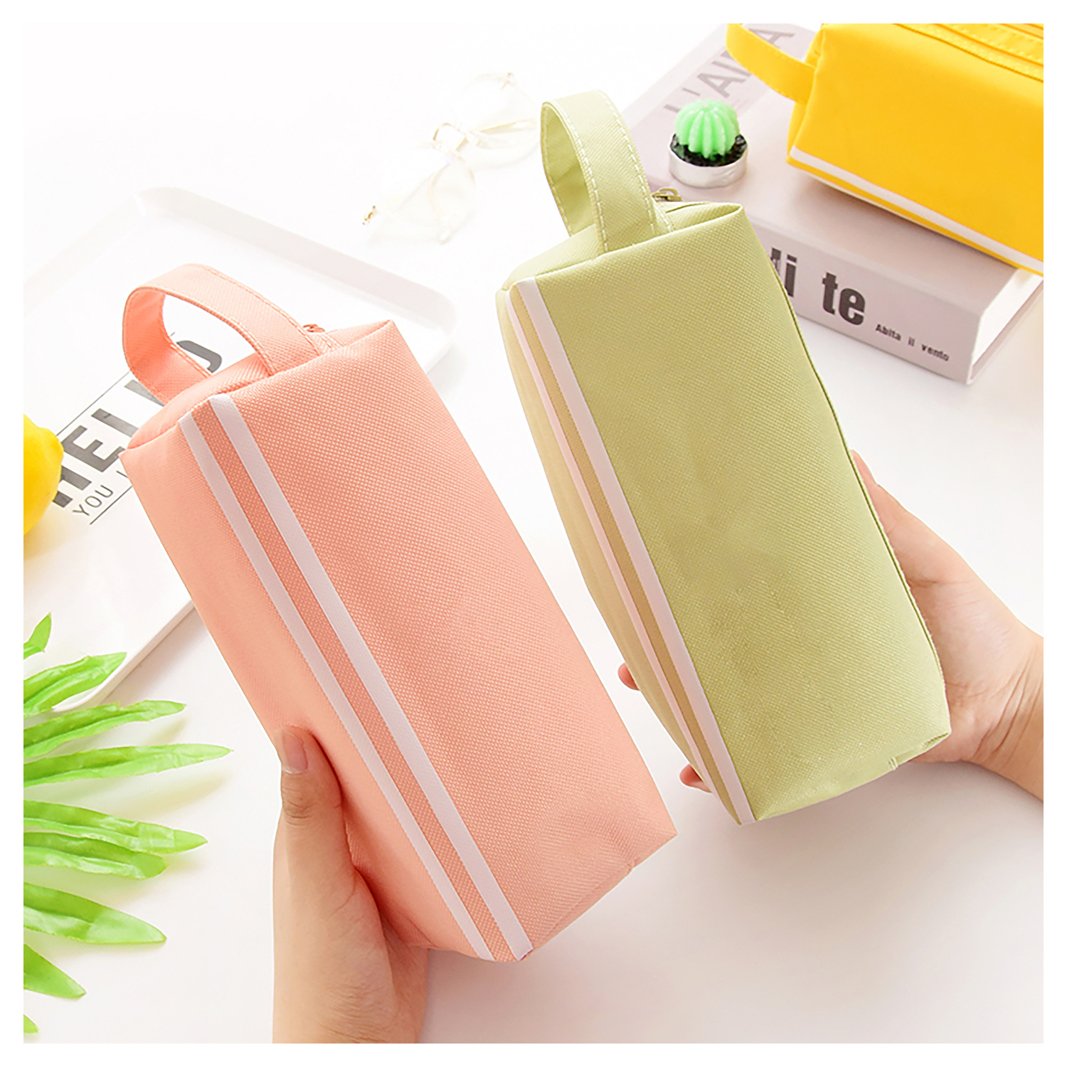 小学生可爱简约笔袋